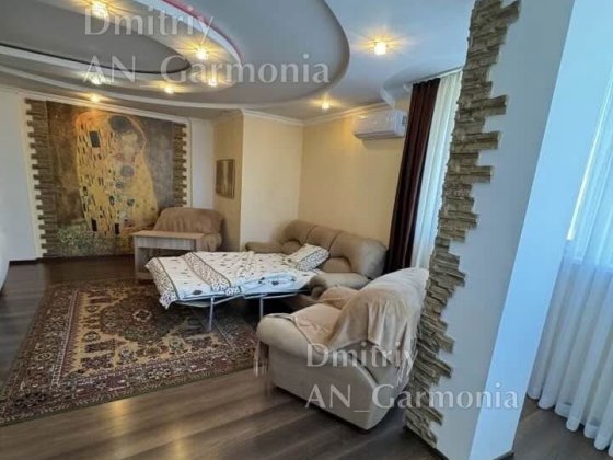 3-к Левада , Свободная Полтава