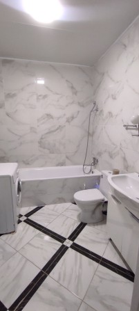 Терміново здається 3 км квартира р-н Театральної площі, вільна, ключі! - фото 1