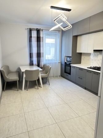 Оренда 2- кімнатної квартири в новобудові - фото 1