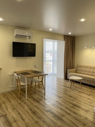 Оренда квартири довгострокова будинок знаходиться по вул Припортова 25 - фото 1