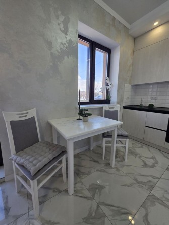 Здам в оренду класну квартиру район Сєдова - фото 1