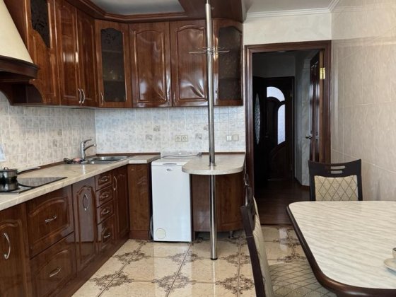 Здається 1-кім квартира Черкассы