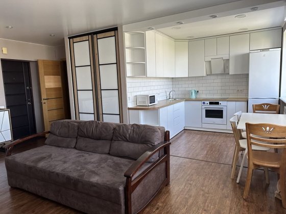 Сучасна двокімнатна квартира в Центрі міста Черкассы