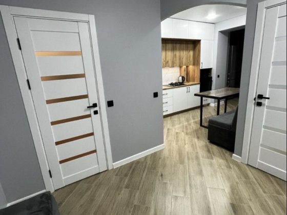 Оренда 1-кім новобудови з євроремонтом! Чернівці