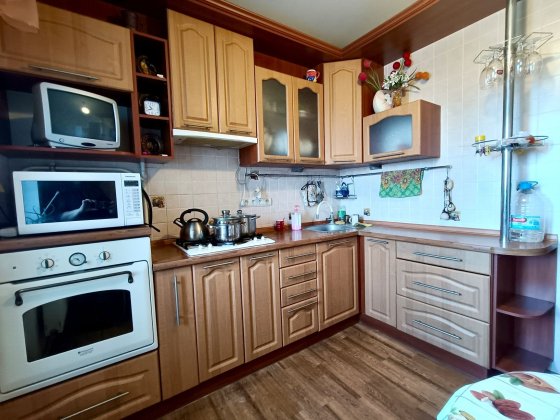 Ремонт. Вся мебель і техніка. Є світло. Є вода. Чернигов