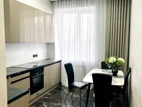 Стильна 2-кімнатна квартира з авторським ремонтом у районі Пивзаводу Рівне