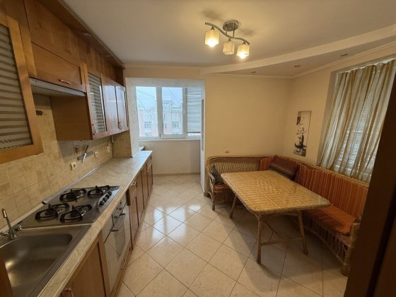 ЗДАМ 1 кімн.кварт, вул.ГЕРОЇВ  МАЙДАНУ, напроти Кардіоцент, парк Жовтн Черновцы