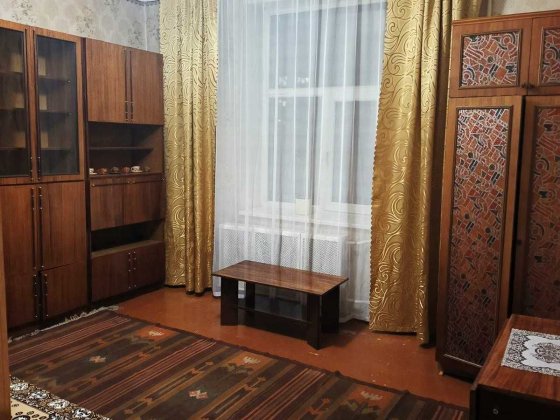 Оренда 2-к.кв. в центрі з гаражем. Черкассы