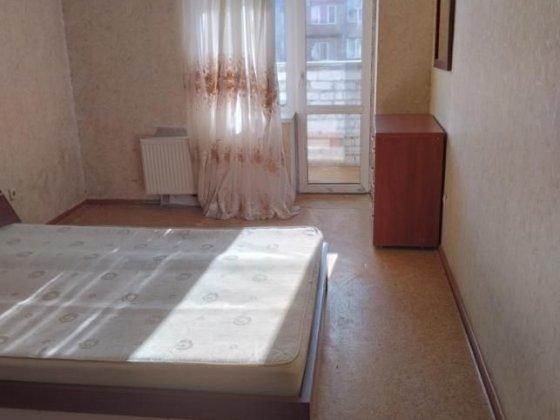 3 комн.Летная(Автономное отопление+быт.техника)-Свет не выключают! Чернигов