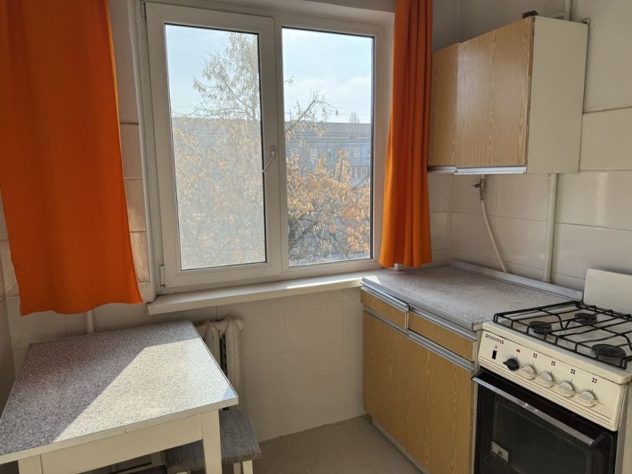 Оренда 2-кімн квартири по вул. Захисників України, світло не вимикають - фото 1