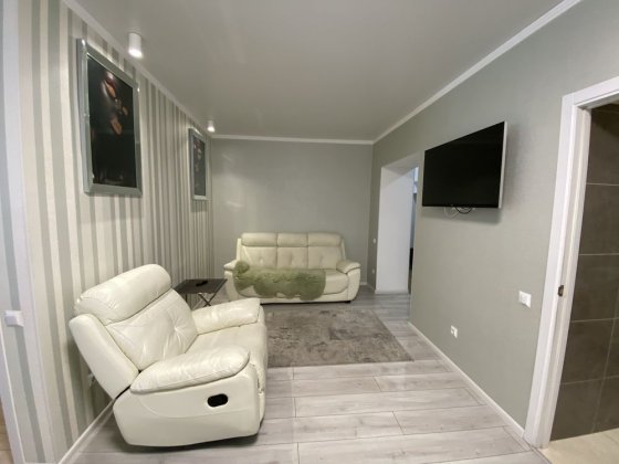 Квартира з сучасним ремонтом в оренду на центральній митниці. Черкассы