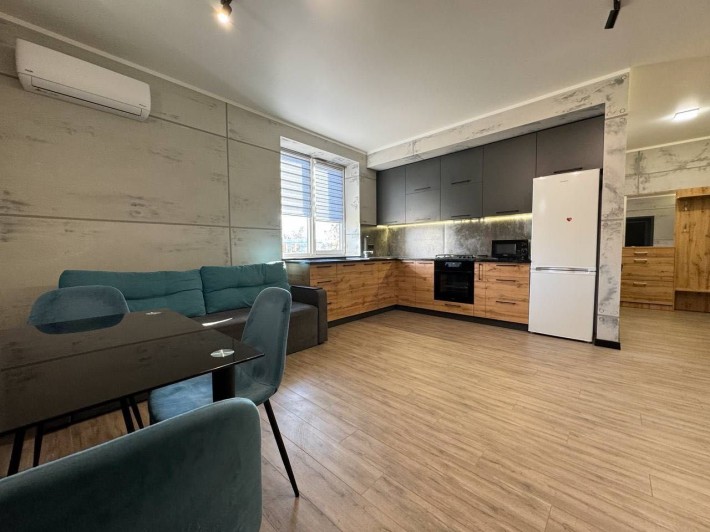 Оренда 1-кімнатної укомплектованої квартири в новобудові! - фото 1