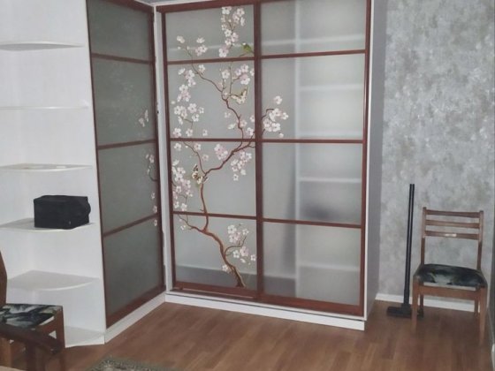 1-К Автовокзал, рядом остановка Полтава