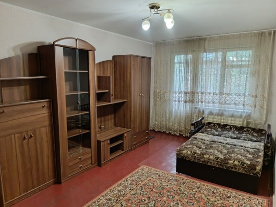 Оренда 1 кімнатна без комісії, є світло, вільна з 20.02 Чернигов