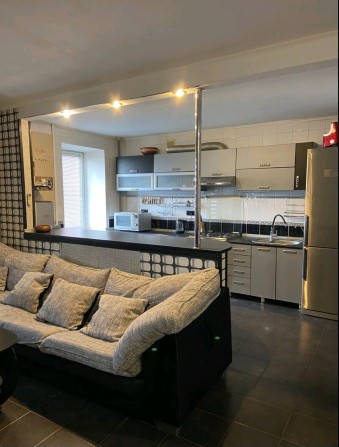 Здається 2 кімнатна квартира , П ятикути ( Гетьмана Полуботка), центр! - фото 1