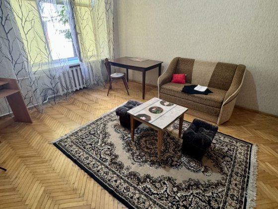 Здам 2кім квартиру ЦЕНТР р-н Театральної площі Черновцы