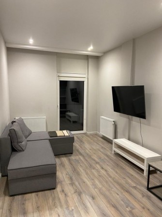 Здається велика 1,5 - кімнатна квартира - фото 1