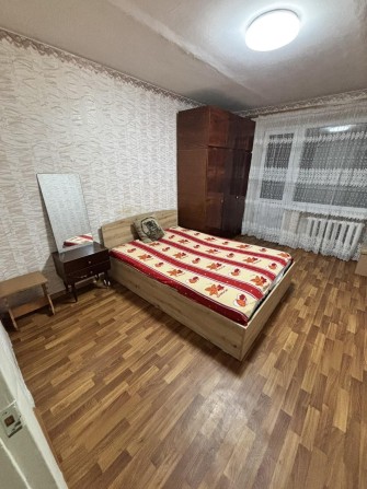 Здається простора двокімнатна квартира по вул. Хоменка, 18. - фото 1