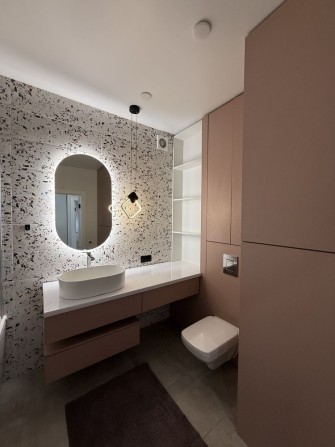 Оренда 1 кім сучасної  квартира в центрі міста - фото 1