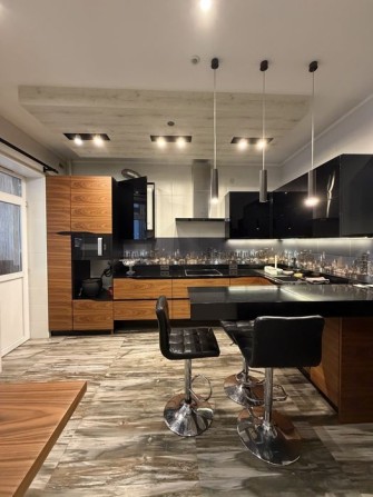 Оренда просторої 3 кімнатної - фото 1