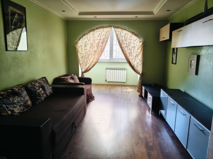 2 кімнатна  Лук'яненко  2 М  м Оболонь Мінська - фото 1