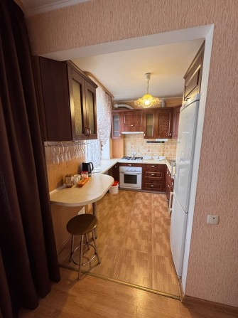 Здається квартира, неподалік Набережного кварталу, на довгий період - фото 1