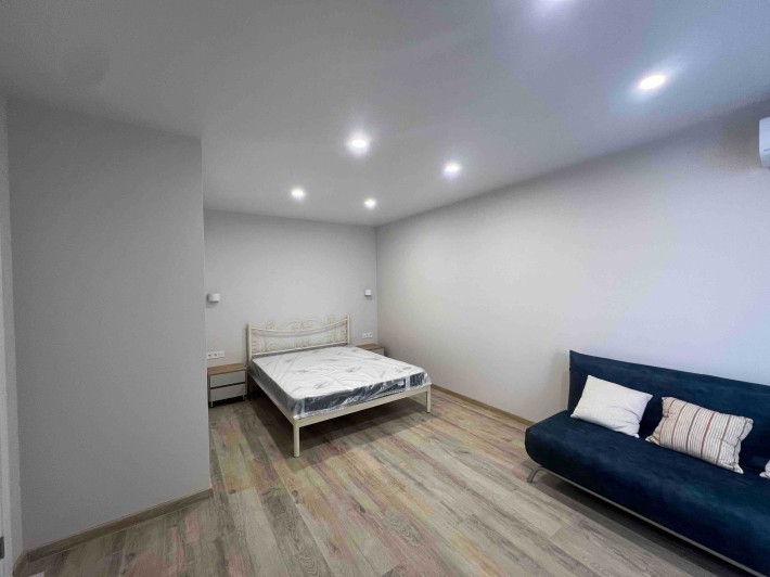 Затишна 1-кімнатна по вул. Академіка Заболотного, 15-Г ЖК Теремки - фото 1