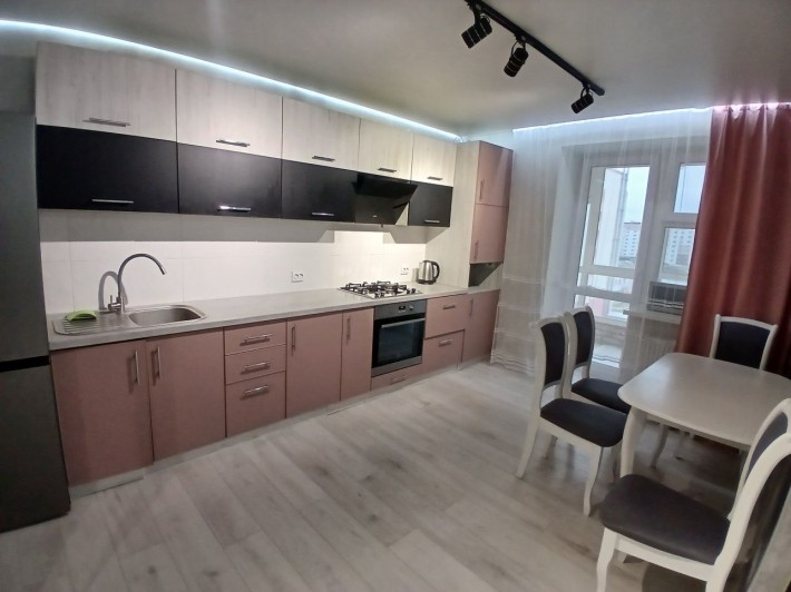 Здам трикімнатну квартиру р-н Академічний, АГВ - фото 1