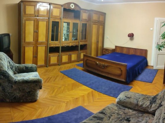 Оренда  2кім квартири , напівособняк Ужгород
