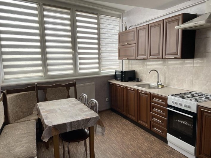 Здається в оренду 2х кімнатна квартира по вул.Рівеньскій - фото 1