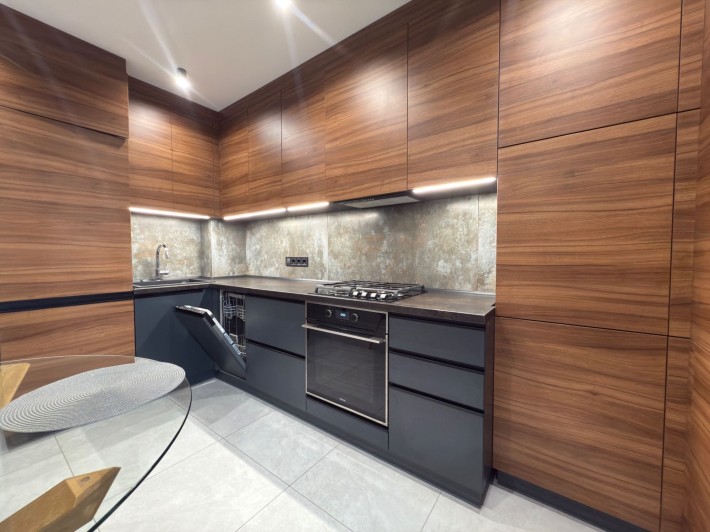 Стильна євродвушка - новобуд, Вишенька - фото 1