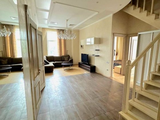 Без комісіі!!!Оренда квартири самому центрі міста, по Михайлівська24в Киев