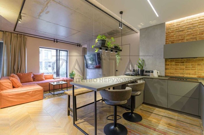 Оренда нової дизайнерської квартири в преміальному ЖК RYBALSKY - фото 1