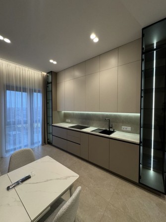 Перша здача. Оренда 2кім квартири. Тераса + паркомісце - фото 1