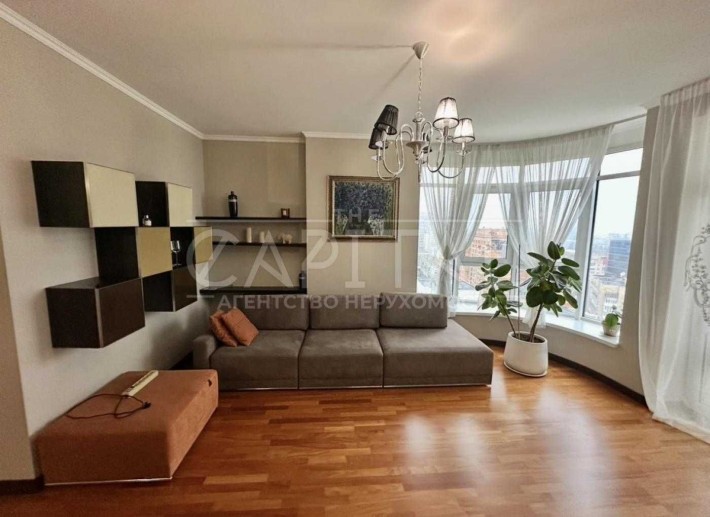 Оренда автономної квартири, Печерськ, вул. Князів  Острозьких - фото 1