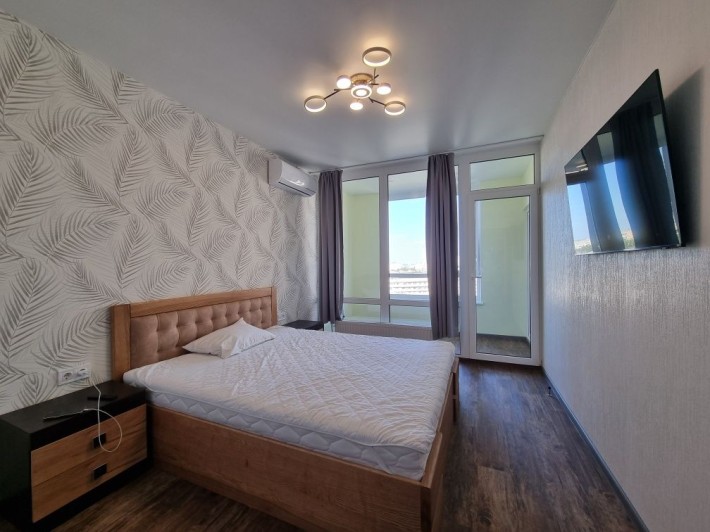 Оренда 2к 52квм євродвушка ЖК Варшавський плюс Європейського  Союзу 51 - фото 1