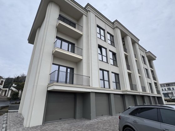 Оренда двокімнатної кв в самому центрі міста (є тераса і паркомісце) Ужгород