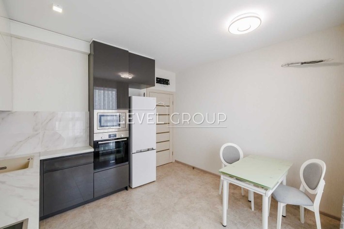 ОРЕНДА, Є ГЕНЕРАТОР 46м2, ЖК Лебединий, м. Харківська, Ревуцького 40Г - фото 1