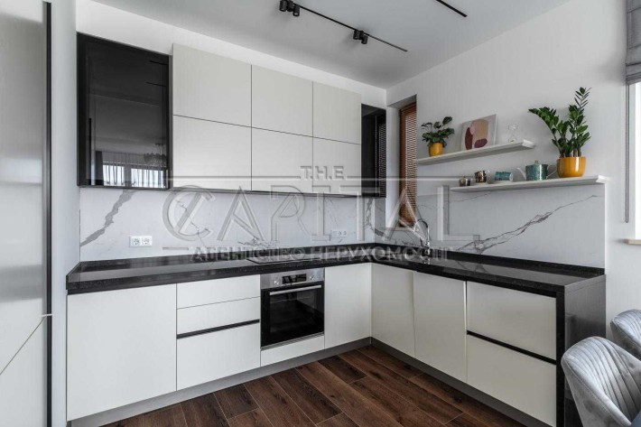 Оренда 2 кімнатної квартири вул Олександра Кониського Центр Київ - фото 1