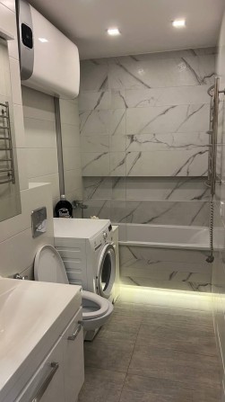 1к 40м Довгострокова оренда, видова, затишна, крута, якісний ремонт - фото 1