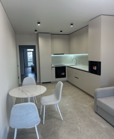 Оренда 1,5 кімнатної  квартири поруч з центром - фото 1