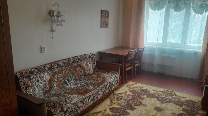 1 комнатная район КСК(мебель+техника) - фото 1