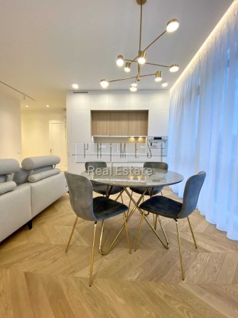 Аренда 2к квартиры 57м2, ЖК Новопечерские Липки, ул. Верхогляда, 11Б - фото 1