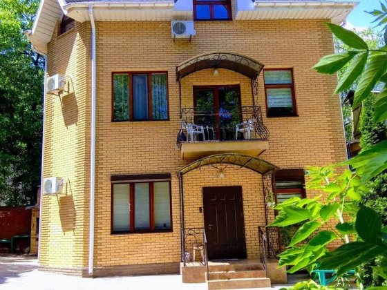 Оренда студії в приватному будинку біля п. Шевченка, є інвертор і гена Дніпро