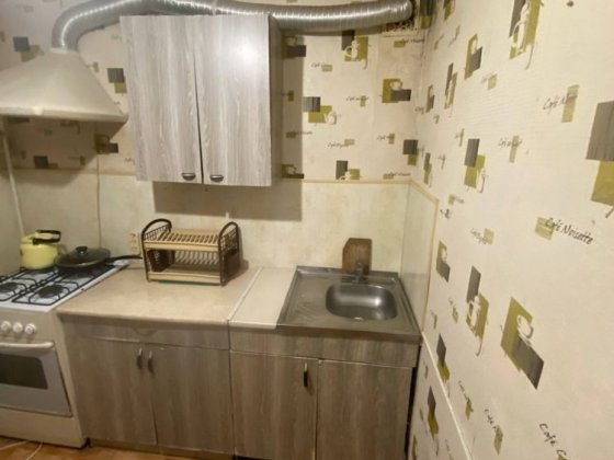 Здається 1 кім на Попова Кропивницький