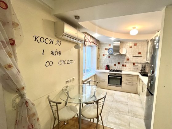 Оренда 3 кімн.квартири Русанівська набережна 10/1 (м.Лівобережна)- Киев