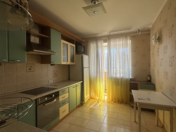 2 кімн квартира Вул. С. Рудницького 15 без комісіі вільна Киев