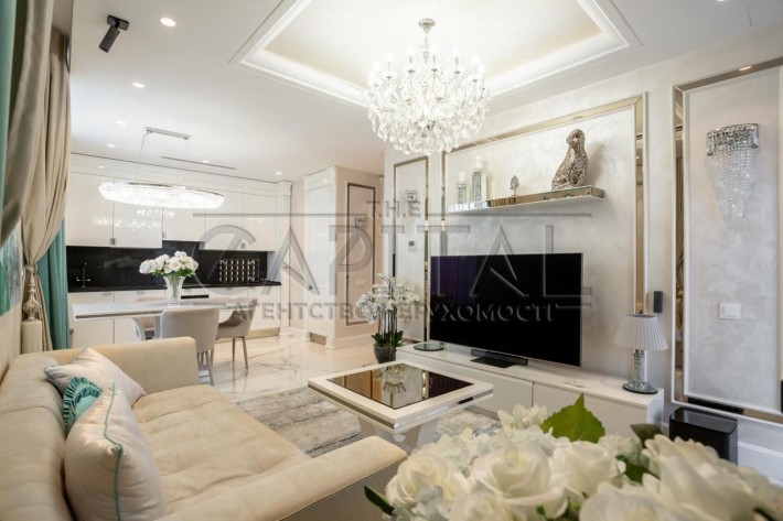 Аренда светлой классической квартиры в ЖК Central Park Печерский - фото 1