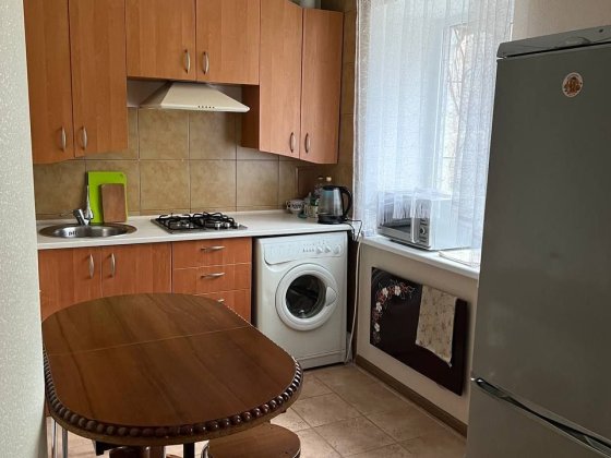 Здам 2 кімнатну квартиру в центрі міста Кропивницкий