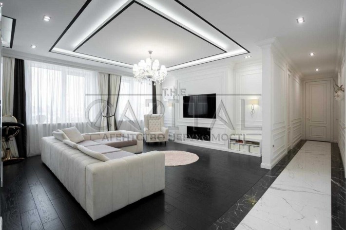 Оренда квартири ЖК  Роял Тауер Центр паркомісце - фото 1